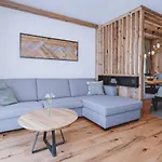 Village Zaglgut, Air-conditioned With Fantastic Panoramic Views, Wellness & Summer Card Included * カプルーン