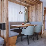 Village Zaglgut, Air-conditioned With Fantastic Panoramic Views, Wellness & Summer Card Included Domek alpejski