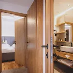Domek alpejski Village Zaglgut, Air-conditioned With Fantastic Panoramic Views, Wellness & Summer Card Included Kaprun