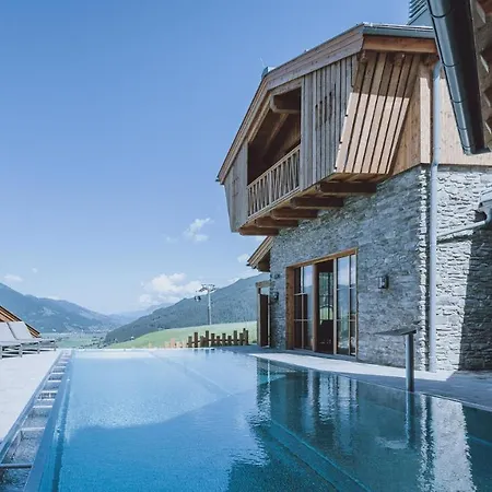 Premium Chalets By Zaglgut, Zell Am See-Kaprun - Wellness & Infinity Pool, Air Conditioning, Panoramic Views & Summer Card Included Chalet Kaprun