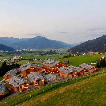 Village Zaglgut, Air-conditioned With Fantastic Panoramic Views, Wellness & Summer Card Included * カプルーン