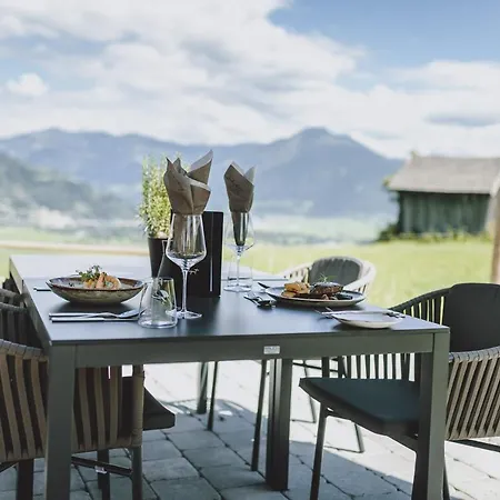 Village Zaglgut - Exclusive Wellness With Panoramic Views & Zell Am - Summercard Included Domek alpejski *