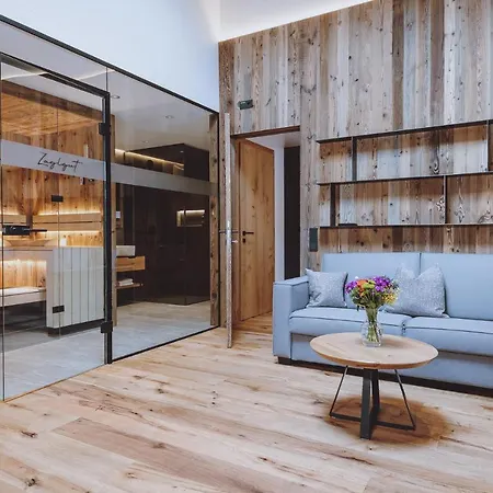 Chalé Village Zaglgut, Fantastic Views, In Ski-out In Winter, Air Conditioning In Summer *