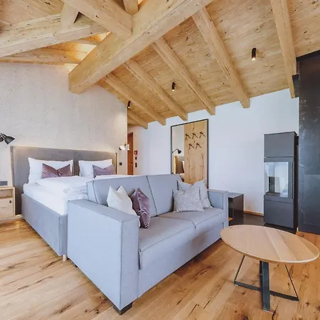 Premium Chalets By Zaglgut, Zell Am See-Kaprun - Wellness & Infinity Pool, Air Conditioning, Panoramic Views & Summer Card Included * Kaprun