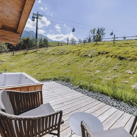Village Zaglgut - Exclusive Wellness With Panoramic Views & Zell Am - Summercard Included Domek alpejski *