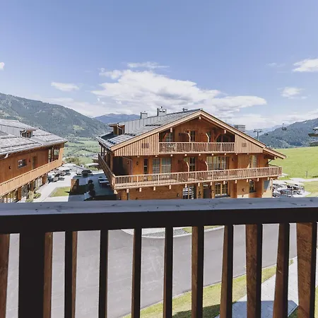 Village Zaglgut - Exclusive Wellness With Panoramic Views & Zell Am - Summercard Included Domek alpejski