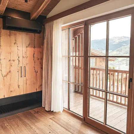 Premium Chalets By Zaglgut, Zell Am See-Kaprun - Wellness & Infinity Pool, Air Conditioning, Panoramic Views & Summer Card Included Chalet